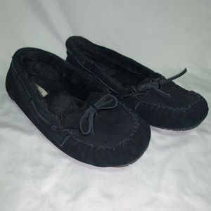 Fleece Lined, Black Moccasins